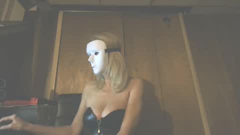 bored_housewife1985 online show from 12-02-24, 09:35