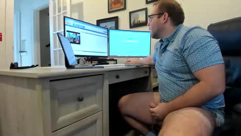 Boredhorndog online show from 01-28-25, 05:03