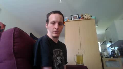 Snapshot of boredlul chatting on 06-13-26, 10:35 boredlul online show from 06-13-26, 10:35