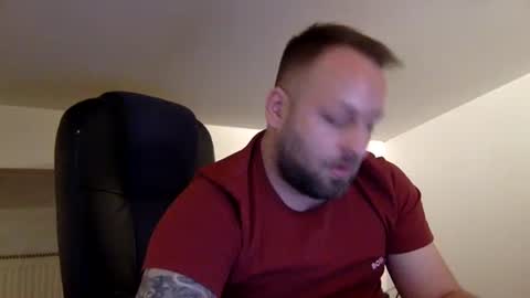 hugo online show from 04-21-26, 02:51