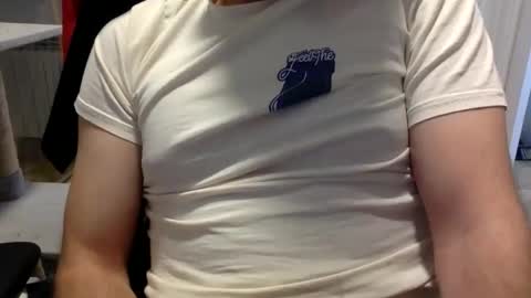 Snapshot of borjajrob chatting on 10-16-25, 12:33 Pepefon online show from 10-16-25, 12:33