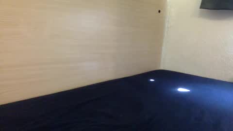 boss200004 online show from 03-18-26, 12:41