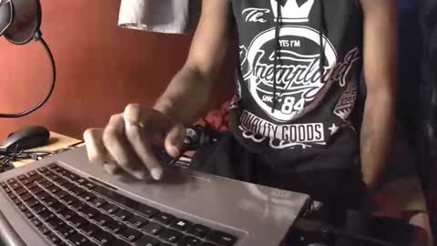 Snapshot of boss_playa98 chatting on 02-17-25, 08:36 boss_playa98 online show from 02-17-25, 08:36