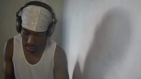 boss_playa98 online show from 06-25-26, 09:52