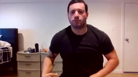 The Italian Boss  online show from 12-14-25, 02:00