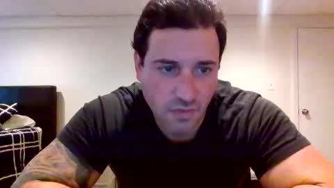 The Italian Boss  online show from 01-19-26, 01:15