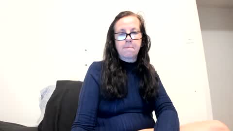 Bossy Peach Goddess online show from 07-08-26, 11:04