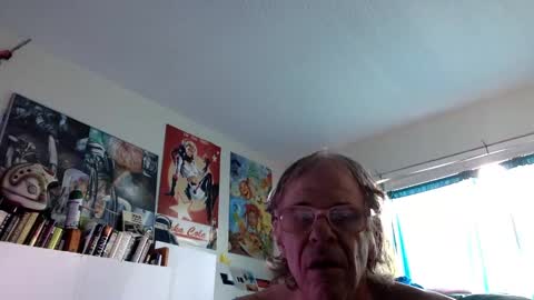 Snapshot of bottomboo7 chatting on 03-05-25, 12:44 Bottomboo7 online show from 03-05-25, 12:44