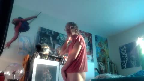 Snapshot of bottomboo7 chatting on 10-18-25, 12:06 Bottomboo7 online show from 10-18-25, 12:06