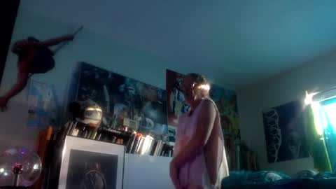 Snapshot of bottomboo7 chatting on 10-19-25, 12:06 Bottomboo7 online show from 10-19-25, 12:06