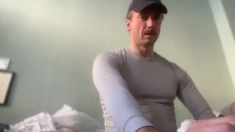 Snapshot of bottommanbln chatting on 10-19-25, 03:12 bottommanbln online show from 10-19-25, 03:12