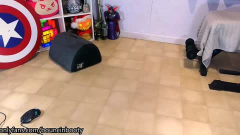 Pumpkin Butt online show from 01-15-25, 05:15