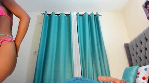 bouncy_booty677 online show from 10-09-25, 07:56