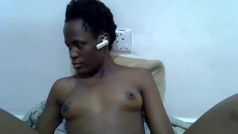 Snapshot of bouncy_vee chatting on 04-09-26, 11:15 bouncy_vee online show from 04-09-26, 11:15
