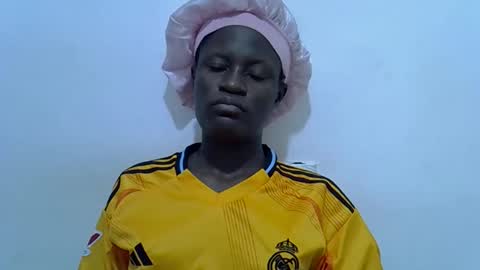 Snapshot of bouncy_vee chatting on 05-19-26, 12:27 bouncy_vee online show from 05-19-26, 12:27
