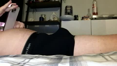 Snapshot of boxerbro123 chatting on 04-16-26, 11:18 boxerbro123 online show from 04-16-26, 11:18