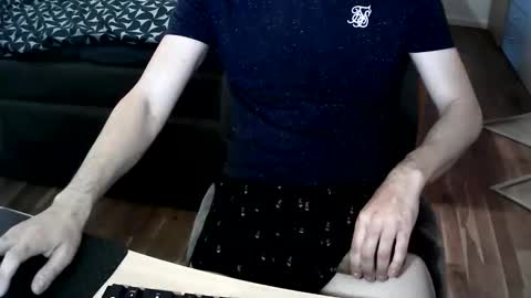 Snapshot of boy21yrs chatting on 06-02-26, 04:42 boy21yrs online show from 06-02-26, 04:42