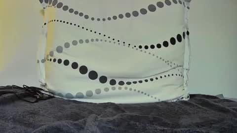 boy3911 online show from 12-16-24, 06:27