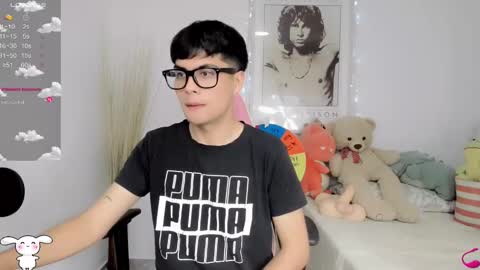 Snapshot of boy_andy__ chatting on 02-01-25, 07:02 Aaron online show from 02-01-25, 07:02