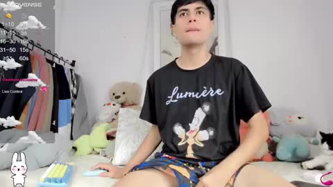 Snapshot of boy_andy__ chatting on 02-09-25, 03:12 Aaron online show from 02-09-25, 03:12