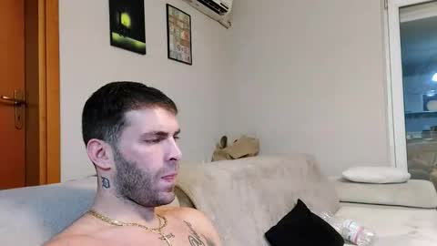 Snapshot of boy_aroundtheworld chatting on 10-21-25, 08:42 Dan online show from 10-21-25, 08:42