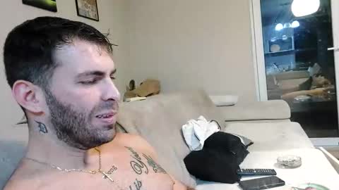 Snapshot of boy_aroundtheworld chatting on 10-23-25, 05:33 Dan online show from 10-23-25, 05:33