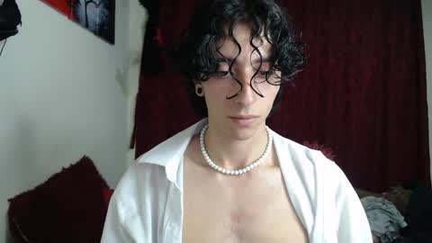 Boy Astro online show from 10-15-25, 11:38