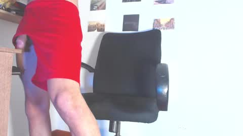 Snapshot of boy_master5 chatting on 02-20-25, 10:37 boy_master5 online show from 02-20-25, 10:37