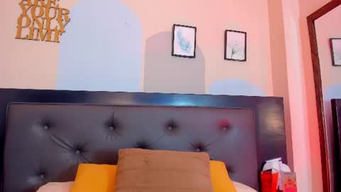 Snapshot of boy_mathew chatting on 06-18-26, 11:25 Mathew online show from 06-18-26, 11:25