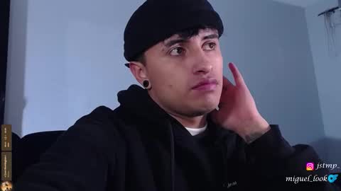 boy_nauthy online show from 10-12-25, 11:42