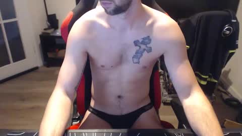 Snapshot of boy_t0y89 chatting on 10-24-25, 06:21 boy_t0y89 online show from 10-24-25, 06:21