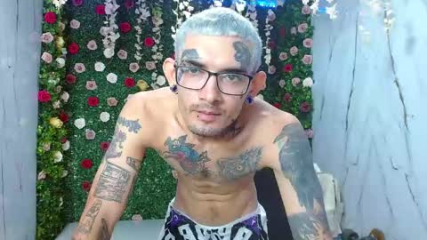 boy_tatto77 online show from 12-19-25, 06:59