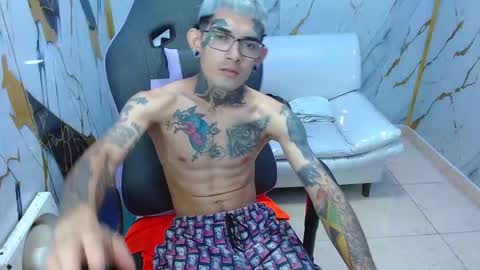 Snapshot of boy_tatto77 chatting on 02-13-26, 07:10 boy_tatto77 online show from 02-13-26, 07:10