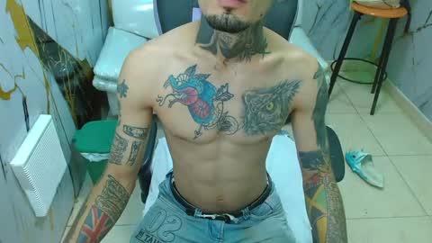 boy_tatto77 online show from 05-04-26, 12:01