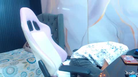 boy_tatto77 online show from 05-07-26, 12:10