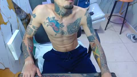boy_tatto77 online show from 05-08-26, 11:48
