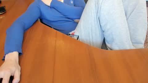 BoyApollon online show from 11-28-25, 08:06