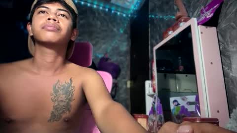 boyax16 online show from 11-20-25, 04:51