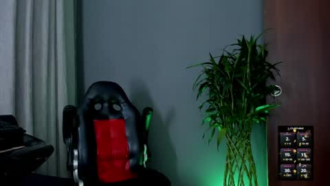 boyc02_ online show from 06-19-26, 12:09