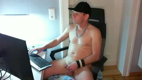Julian online show from 02-09-25, 04:29