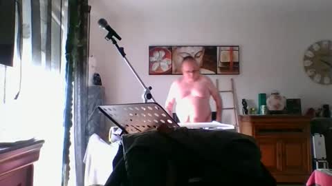Snapshot of boycow915762 chatting on 09-12-25, 02:17 boycow915762 online show from 09-12-25, 02:17