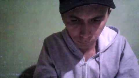 Snapshot of boycumlatino21 chatting on 01-04-25, 01:42 Boy online show from 01-04-25, 01:42