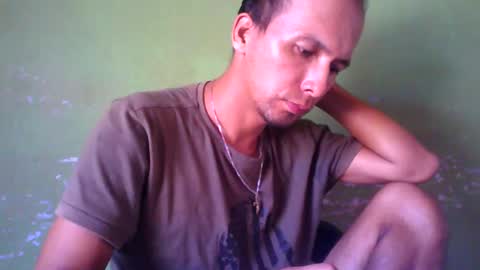 Snapshot of boycumlatino21 chatting on 02-02-25, 07:14 Boy online show from 02-02-25, 07:14