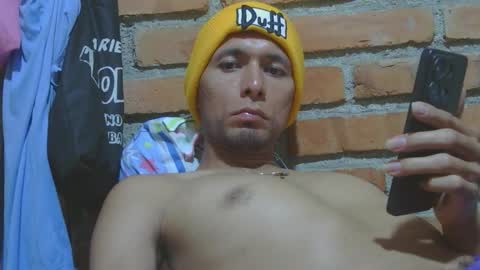 Boy online show from 03-25-26, 01:44