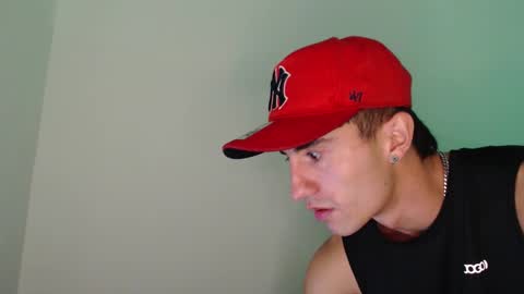 Felipe  online show from 12-23-25, 01:03