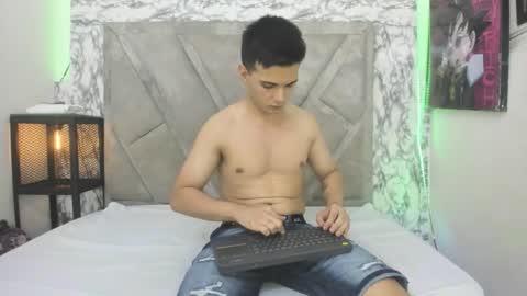 boyhot_mio online show from 02-05-26, 03:00