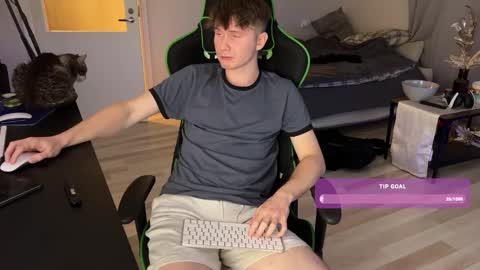 Eddie online show from 12-29-24, 01:45