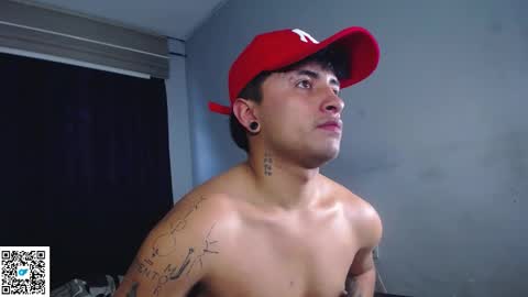 Snapshot of boylatin_777 chatting on 09-30-25, 01:16 miguel online show from 09-30-25, 01:16