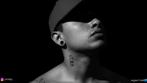 Snapshot of boylatin_777 chatting on 10-06-25, 10:29 miguel online show from 10-06-25, 10:29