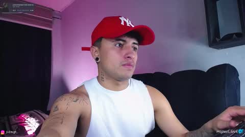 Snapshot of boylatin_777 chatting on 10-09-25, 04:54 miguel online show from 10-09-25, 04:54